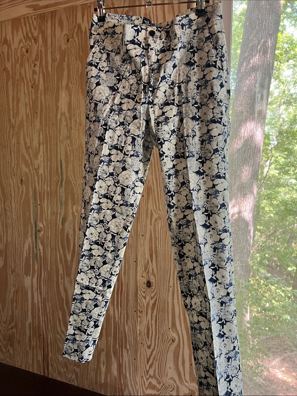 Bar III Navy and Cream Floral Slim Pants